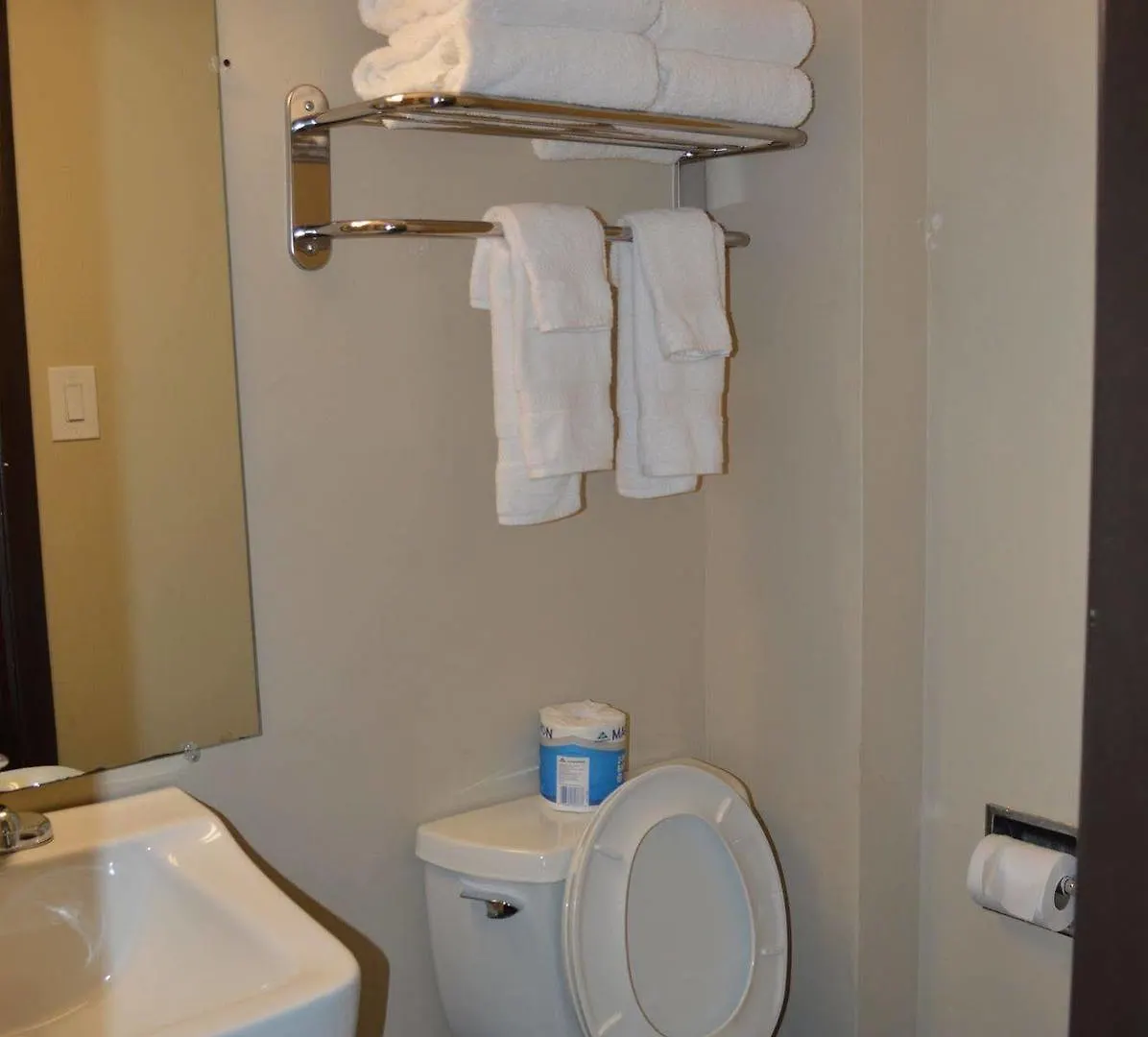 Economy Inn Portland Motel